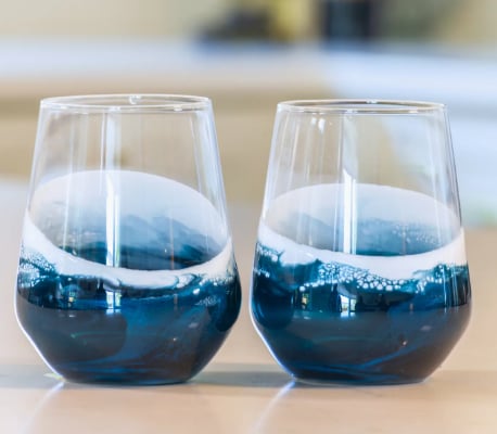 Verres à vin rehaussés de résine – Coffret de 2