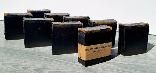 Savon à la boue et au charbon de la mer Morte