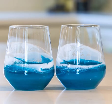 Verres à vin rehaussés de résine – Coffret de 2