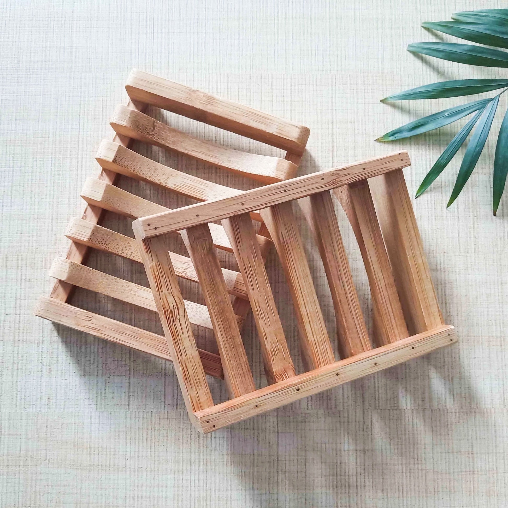 Natural Bamboo Soap Dish - Zero Waste Biodegradable Soap Tray - Plastic Free Soap Lift-2